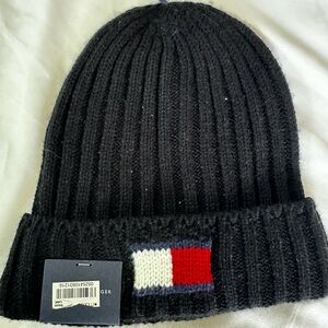 Tommy Hilfiger knit navy winter beanie cap. Brand new old stock warm